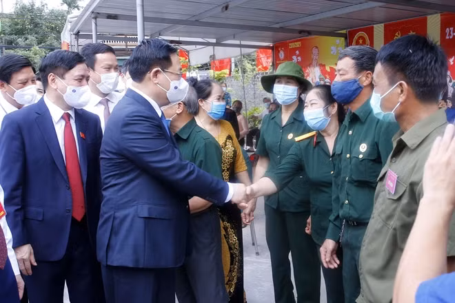 Chủ tịch Quốc hội Vương Đình Huệ nhận xét, Hải Dương đã linh hoạt, sáng tạo trong khâu chuẩn bị và khâu vận động bầu cử.
