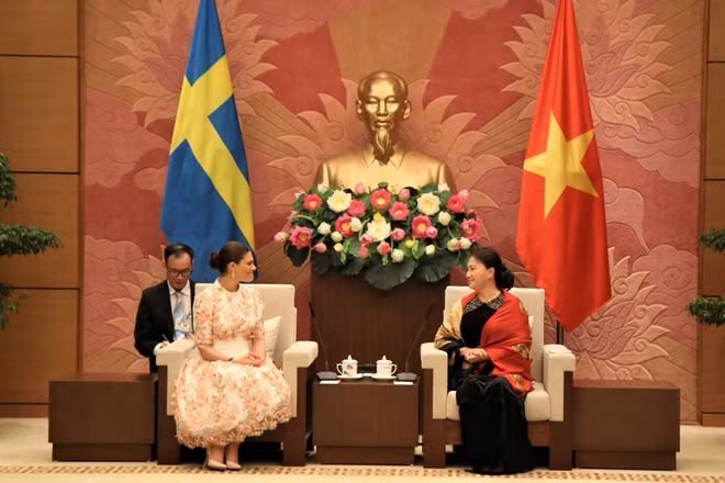 Chủ tịch Quốc hội Nguyễn Thị Kim Ngân đã có buổi tiếp Công chúa kế vị Thụy Điển Victoria Ingrid Alice Désireé và Đoàn đại biểu cấp cao của Thụy Điển đang có chuyến thăm Việt Nam.
