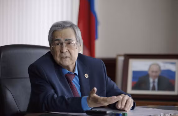 Ông Aman Tyleyev nói rằng từ chức là điều duy nhất ông có thể làm. Ảnh: Reuters