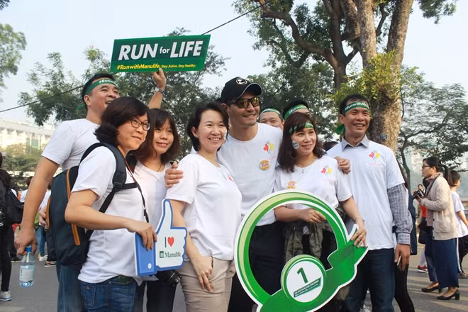 Là một người đặc biệt quan tâm tới các hoạt động thiện nguyện vì cộng đồng, MC Phan Anh chia sẻ: Anh cảm thấy rất hãnh diện khi được trở thành đại sứ của Cuộc chạy Vì trẻ em Hà Nội. Anh hi vọng rằng những hoạt động cộng đồng tương tự sẽ được tổ chức để lan tỏa sâu rộng hơn tinh thần tình nguyện, hỗ trợ cộng đồng đến người dân.