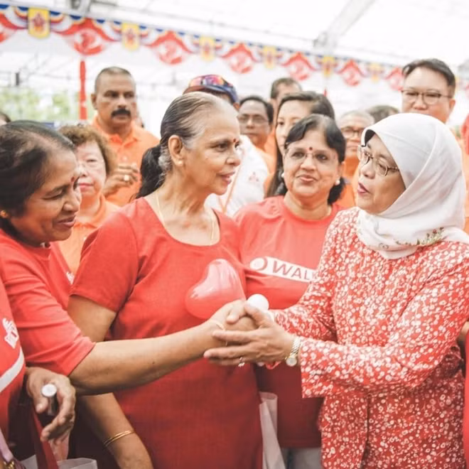 Bà Halimad Yacob dành nhiều sự quan tâm đến người lao động và phụ nữ. Ảnh: CNS