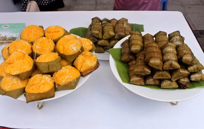 Hai trong số những món ăn truyền thống được giới thiệu tại các gian trưng bày của các quốc gia ASEAN trong khuôn khổ chương trình.