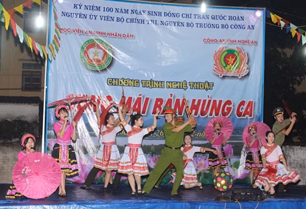 Một số tiết mục nghệ thuật tại chương trình.