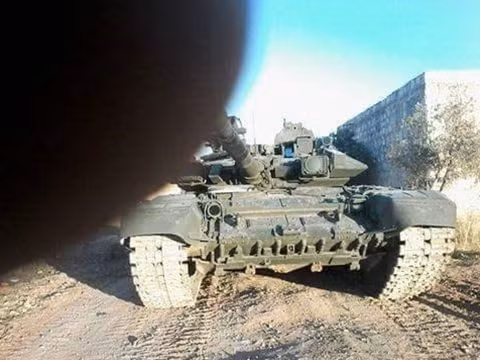 Hình ảnh được cho là T90A tại Syria.