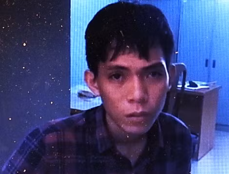 Các đối tượng và tang vật vụ án.