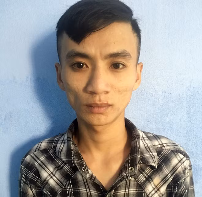 Nguyễn Hữu Thiện tại cơ quan Công an.
