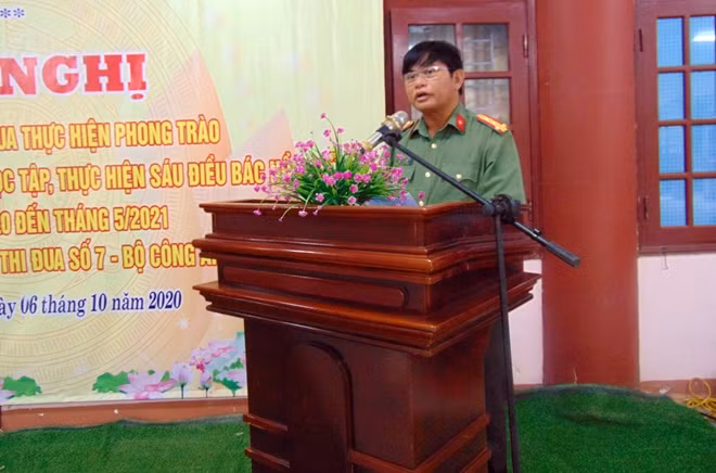 Đại tá Huỳnh Sông Thu phát biểu chỉ đạo tại hội nghị.