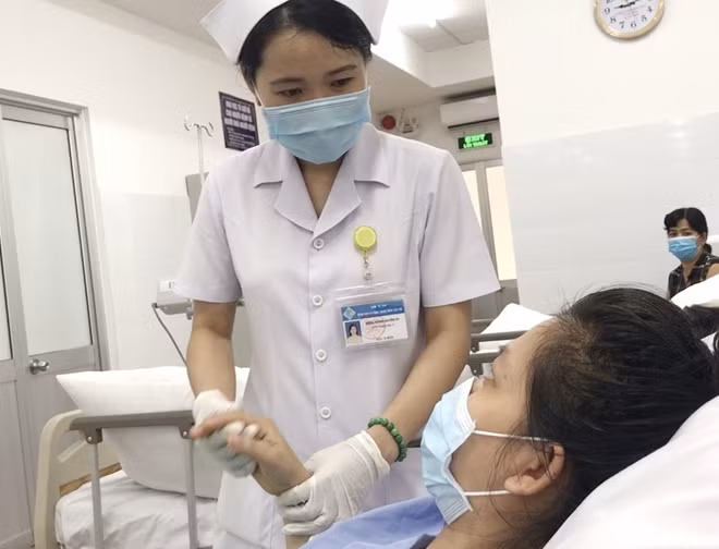 Sức khỏe sản phụ hiện đã ổn định.