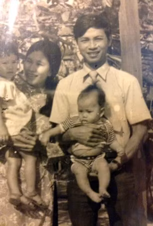 Vợ chồng thầy Hộ năm 1972.