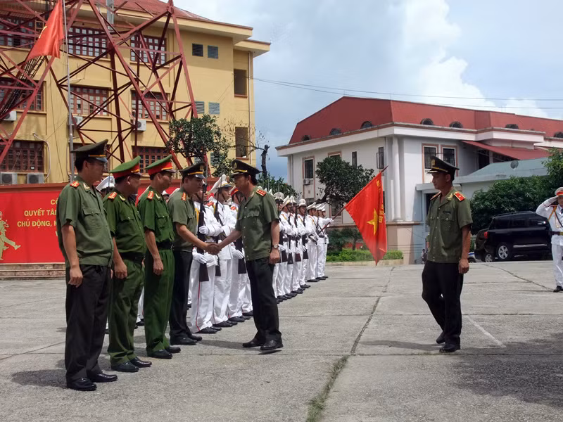 Thượng tướng Đặng Văn Hiếu – Thứ trưởng thường trực Bộ Công an làm việc tại CA Bắc Kạn.