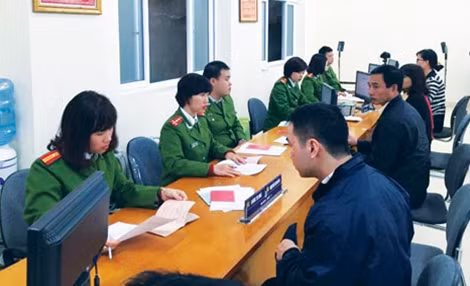 Hơn 300.000 thẻ căn cước công dân đã được cấp tại 14 tỉnh, thành phố.