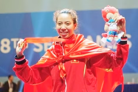 Lệ Dung giành vé Olympic thứ 3 cho đấu kiếm.