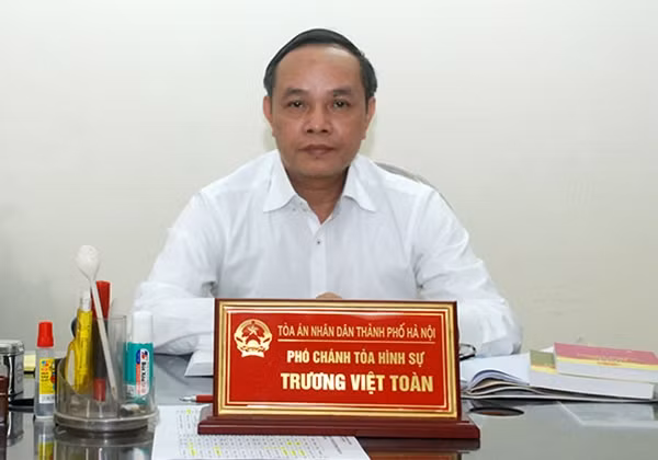 Ông Trương Việt Toàn, Phó Chánh tòa hình sự, TAND TP Hà Nội.