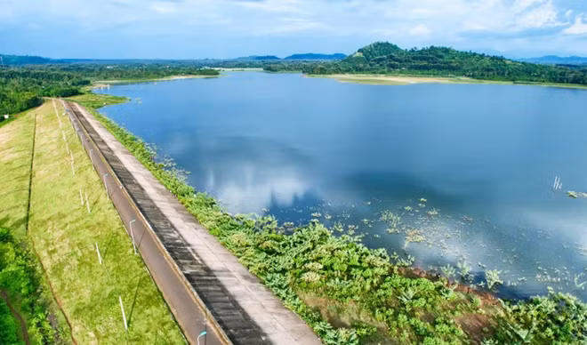 Một góc hồ Ea Kao, nơi sẽ triển khai xây dựng dự án sân golf