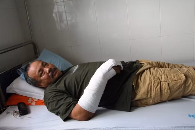 Ông Sơn đang được điều trị tại bệnh viện
