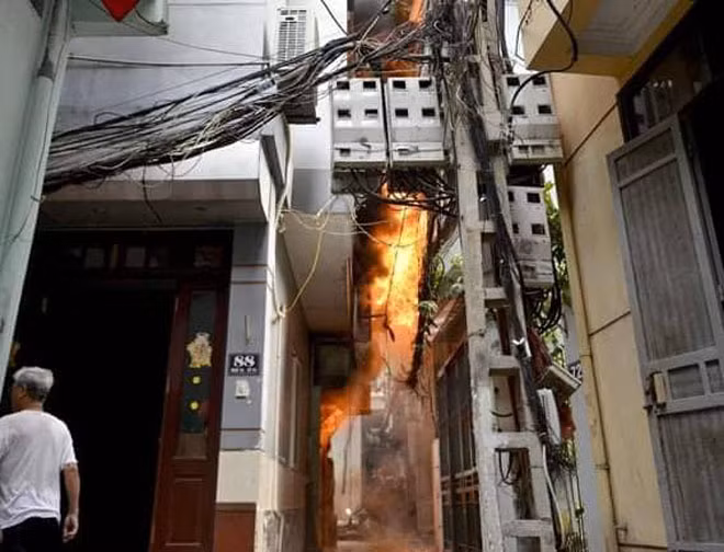Hiện trường vụ cháy.
