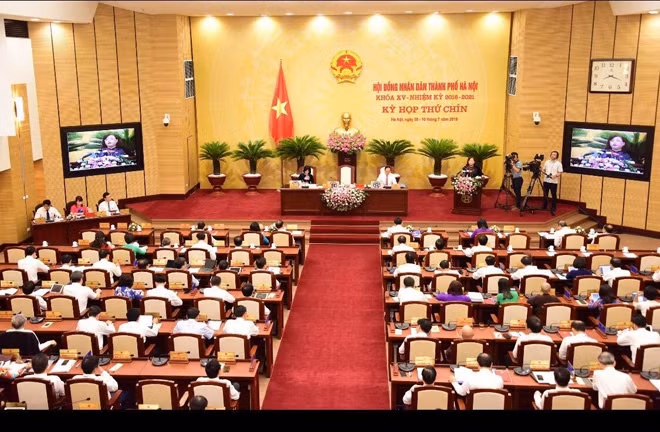 Sáng 8-7, kỳ họp thứ 9 HĐND TP Hà Nội khoá XV (nhiệm kỳ 2016-2021) đã chính thức khai mạc