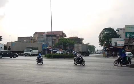 Ngã 3 Tiền Trung (TP Hải Dương) thường bị ùn tắc do bất cập về hạ tầng giao thông.