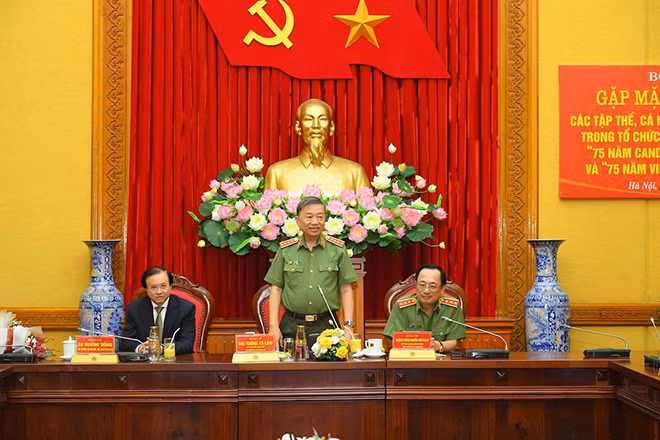 Bộ trưởng Tô Lâm phát biểu tại buổi gặp mặt