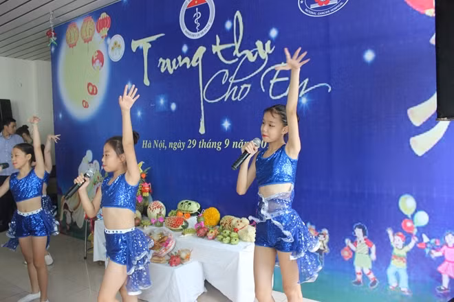 Trung thu cho các bệnh nhi