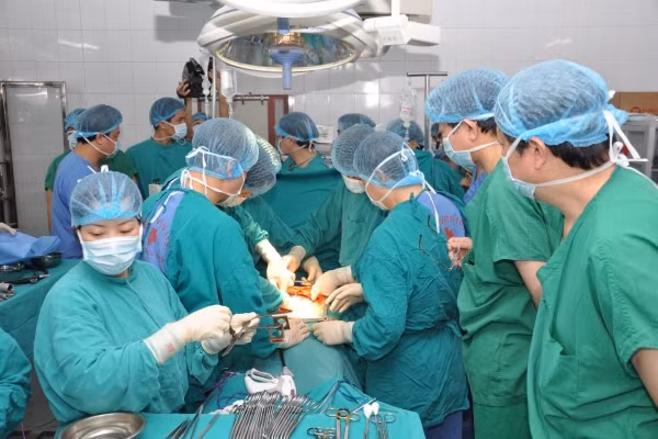 Một ca ghép tạng tại Học viện Quân y