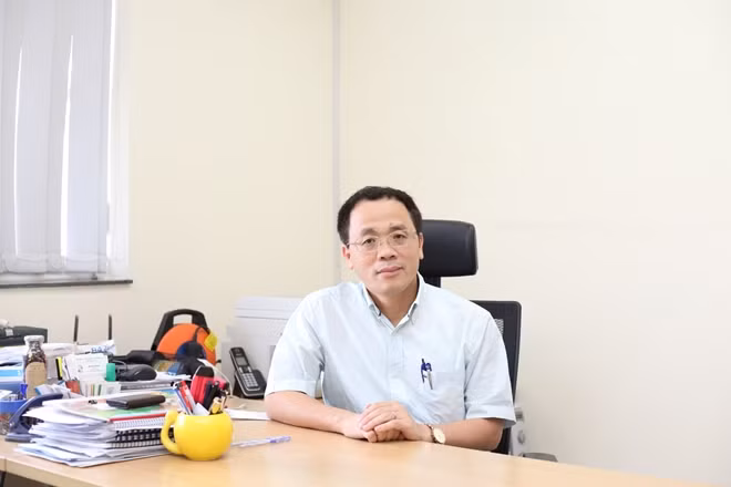 GS.TS. Tạ Thành Văn