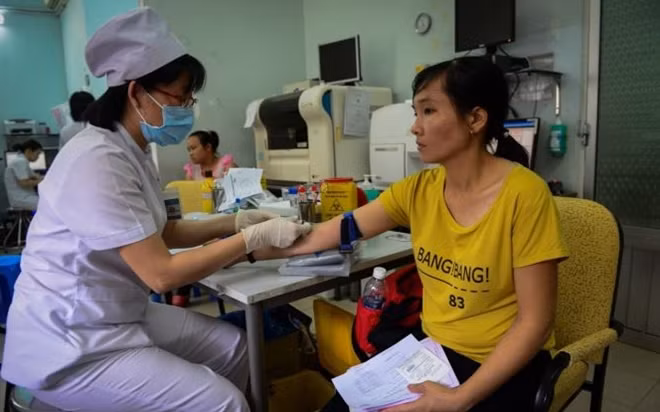 Nhiều phụ nữ mang thai chủ động kiểm tra, xét nghiệm về Zika