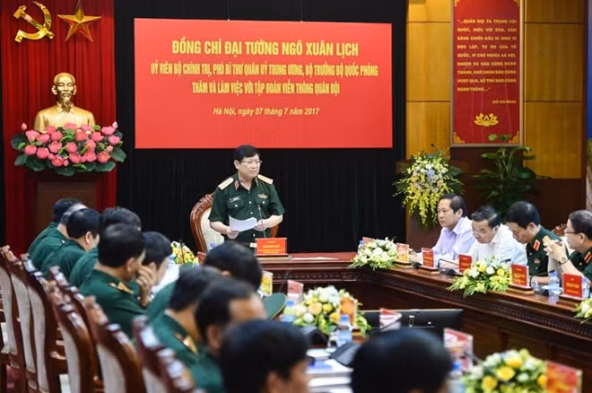 3 vị Bộ trưởng cùng làm việc với Viettel
