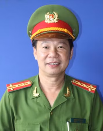 Đại tá Hoàng Duy Dũng.
