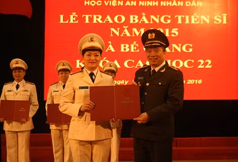 Học viện ANND trao bằng Cao cấp lý luận chính trị cho 155 học viên ảnh 6