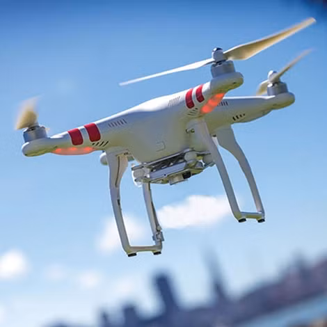 Những chiếc drone loại này có thể mua dễ dàng qua những trang mạng.