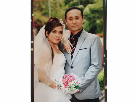 Nguyễn Thị Thanh Ngân và chồng là Kim Huyn Jin trong ngày cưới.