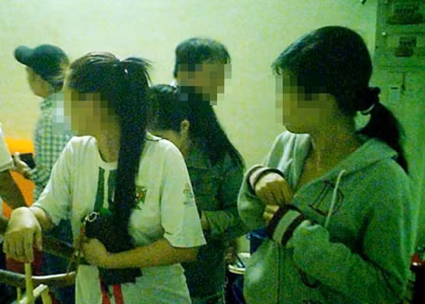 Hình ảnh trong đêm kiểm tra nhà hàng Trúc Xinh Xinh.