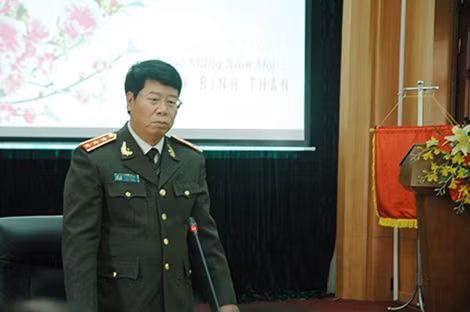 Thứ trưởng Bùi Văn Nam phát biểu chỉ đạo tại Cục Xây dựng phong trào toàn dân bảo vệ ANTQ.