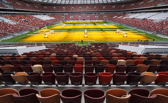 Chỗ ngồi và sân cỏ tại sân vận động Luzhniki đã và đang được nâng cấp, tạo điều kiện tốt nhất cho các trận World Cup 2018 diễn ra.