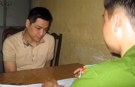 Đỗ Tuấn Hiệp tại cơ quan Công an.