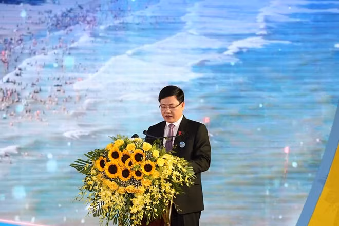Đồng chí Mai Xuân Liêm - Tỉnh ủy viên, Phó Chủ tịch UBND tỉnh Thanh Hóa phát biểu tại sự kiện.