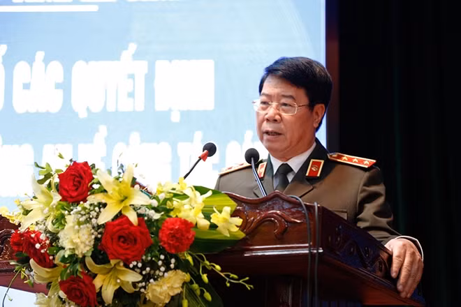 Thượng tướng Bùi Văn Nam phát biểu tại buổi lễ.