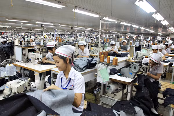 Chỉ tính riêng địa bàn TP Hà Nội đã có hơn 800 nghìn lao động bị ảnh hưởng quyền lợi do doanh nghiệp nợ BHXH.