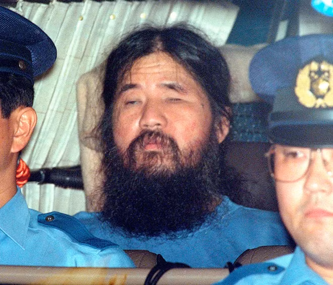 Khoảnh khắc Shoko Asahara nghe mình bị tuyên án tử.