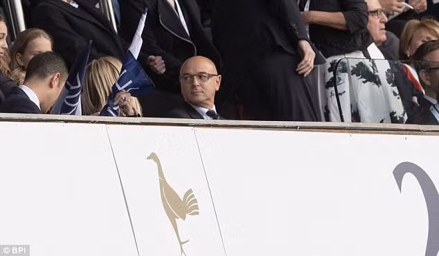 Chủ tịch CLB Tottenham, Daniel Levy tuyên bố họ sẽ không bỏ địa điểm cũ này nhưng sẽ cải tạo nó. Ảnh: DailyMail.