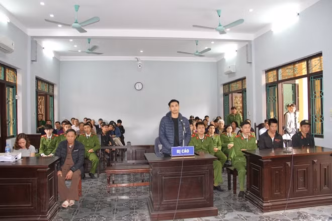 Bị cáo Đinh Công Tráng.