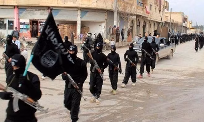 Các tay súng IS tại Raqqa, Syria.