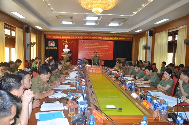 Công an hai tỉnh tổ chức Hội đàm trao đổi kinh nghiệm trong công tác đảm bảo an ninh trật tự.