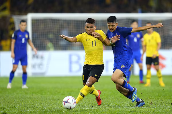 Thái Lan (áo xanh) đã giành được một trận hòa trên chảo lửa Bukit Jalil của Malaysia. Ảnh: AFF. Thái Lan (áo xanh) đã giành được một trận hòa trên chảo lửa Bukit Jalil của Malaysia. Ảnh: AFF.