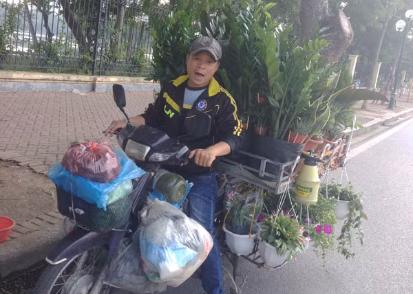 Bán rong là công việc nhọc nhằn.