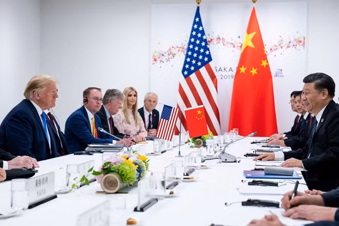 Tổng thống Mỹ Donald Trump và Chủ tịch Trung Quốc Tập Cận Bình tại Hội nghị thượng đỉnh G20 ở Nhật Bản hồi năm ngoái.