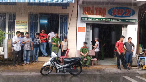 Chiếc xe của nạn nhân gởi trong Nhà trọ.