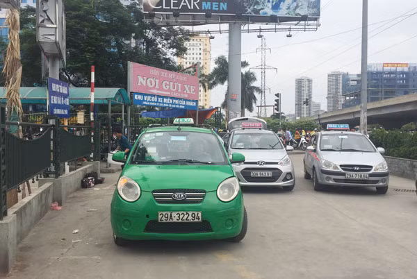 Các hãng taxi đang lo ngại trước Dự thảo Quy chế quản lý mới của Sở GTVT Hà Nội.
