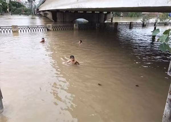 Nhiều tuyến phố trong nội thành Hải Phòng đã biến thành… sông